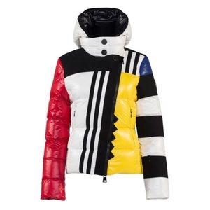 Great ski jacket and fashionable! Only worn once